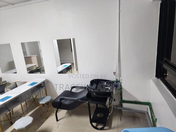 Salon in Nairobi CBD Biashara Plaza - thumbnail 3