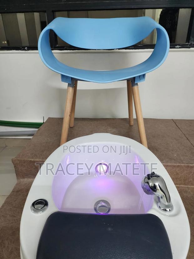 Salon in Nairobi CBD Biashara Plaza - thumbnail 4