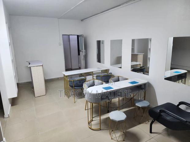 Salon in Nairobi CBD Biashara Plaza - thumbnail 15