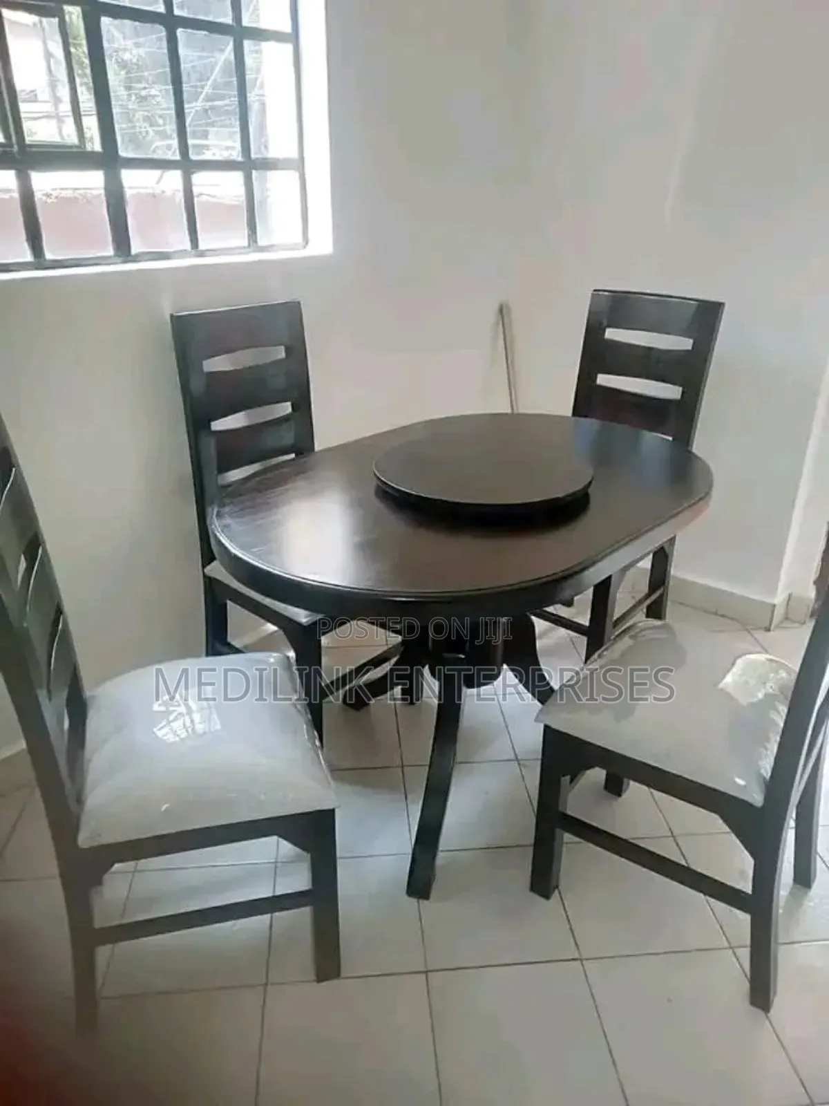 4-Seater Wooden Metallic Sets