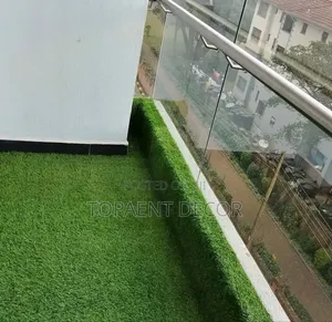 20mm Low Maintenance,High Impact Balcony Artificial Grass Carpet