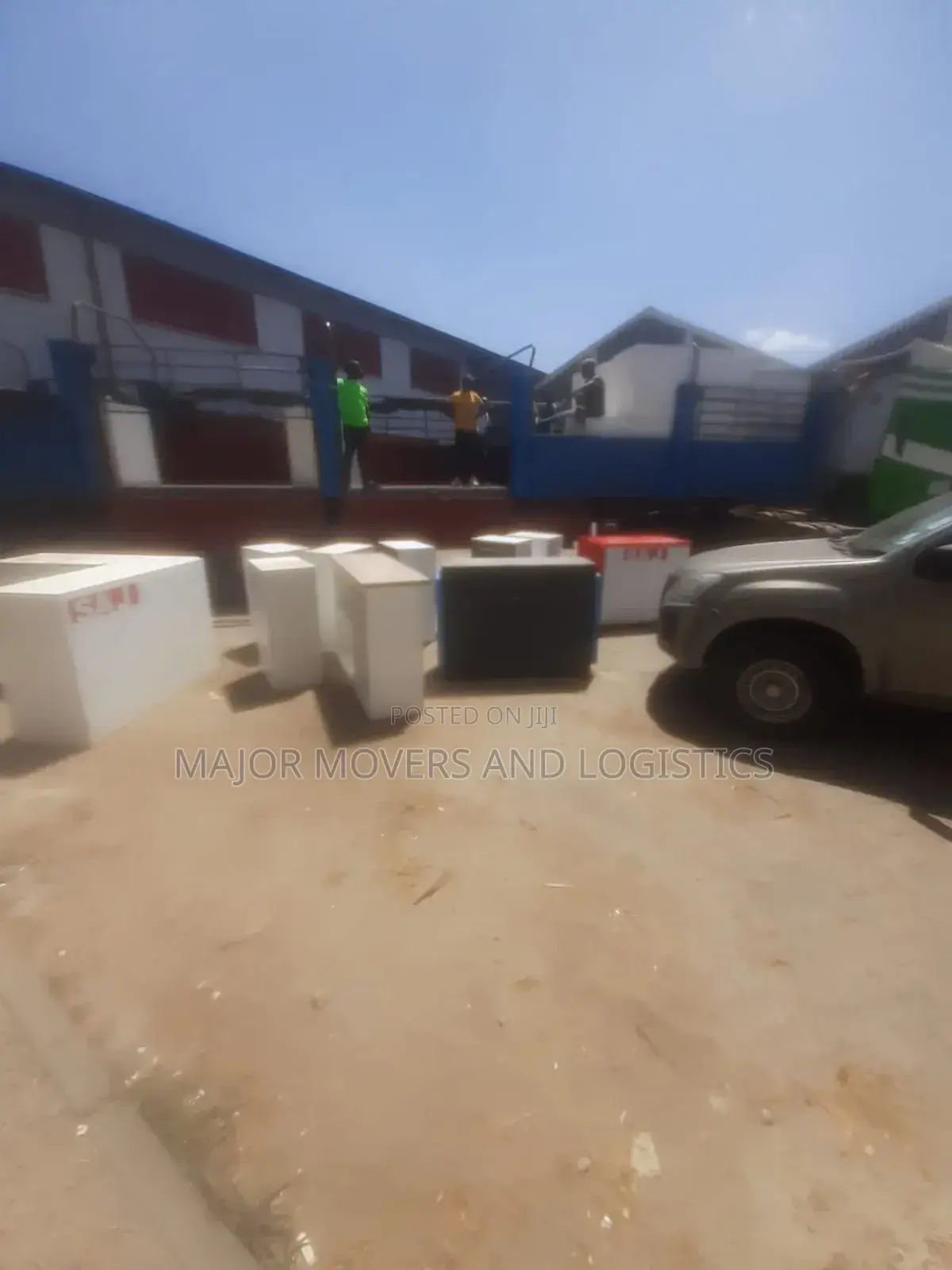 Trailers for Transit and Errands Services Are Readily Accessible