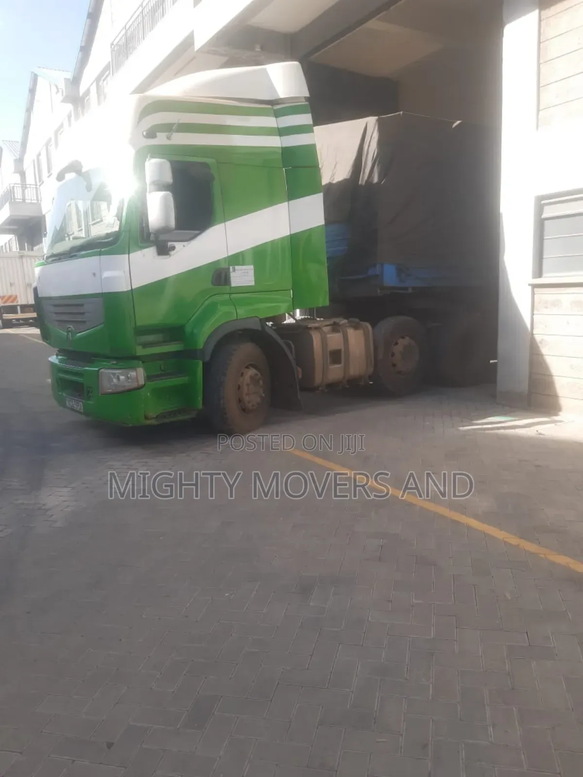Trailers Available for Load Delivery and Logistics Across the Country