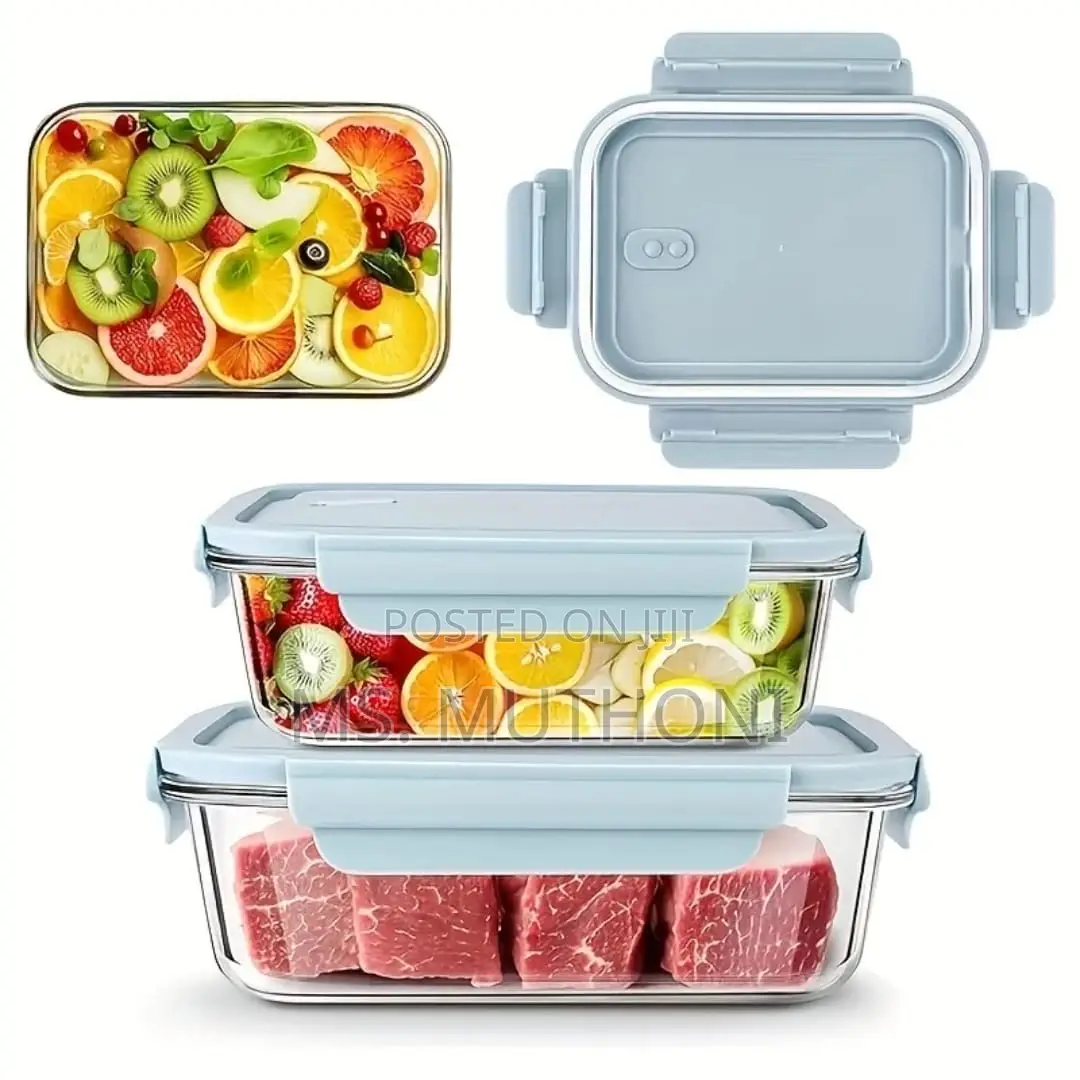 A Set of 4 Borosilicate Glass Food Storage Containers,