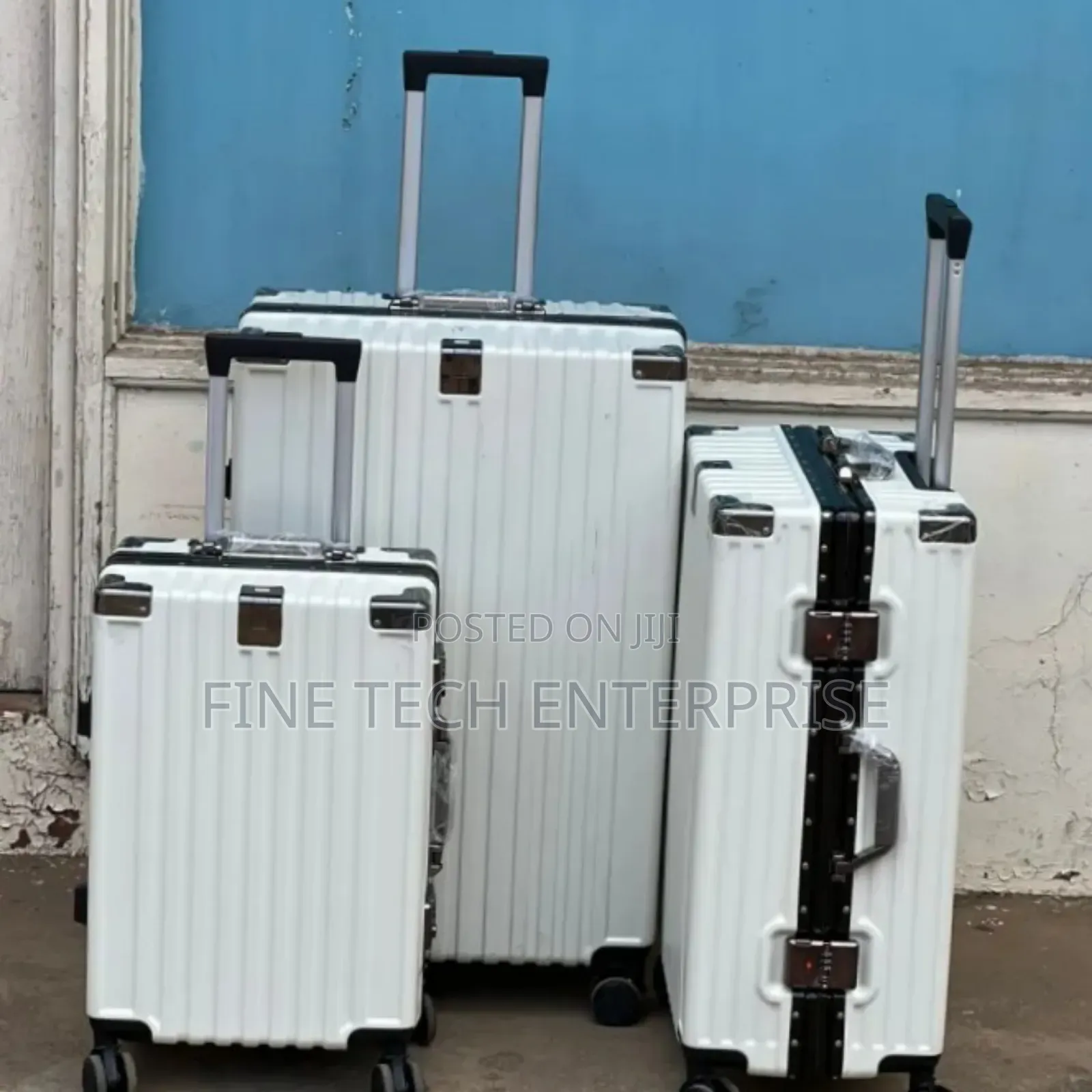 3 in 1 Laxurious Managerial Bossy Aliminium Flame Zippless Suitcase