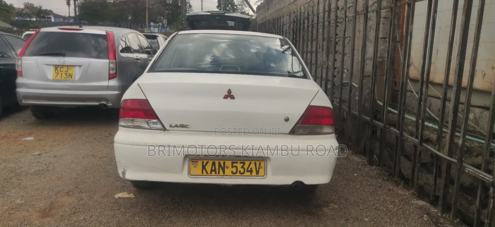 Mitsubishi Lancer 2002 White