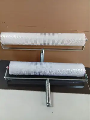 Spike Roller