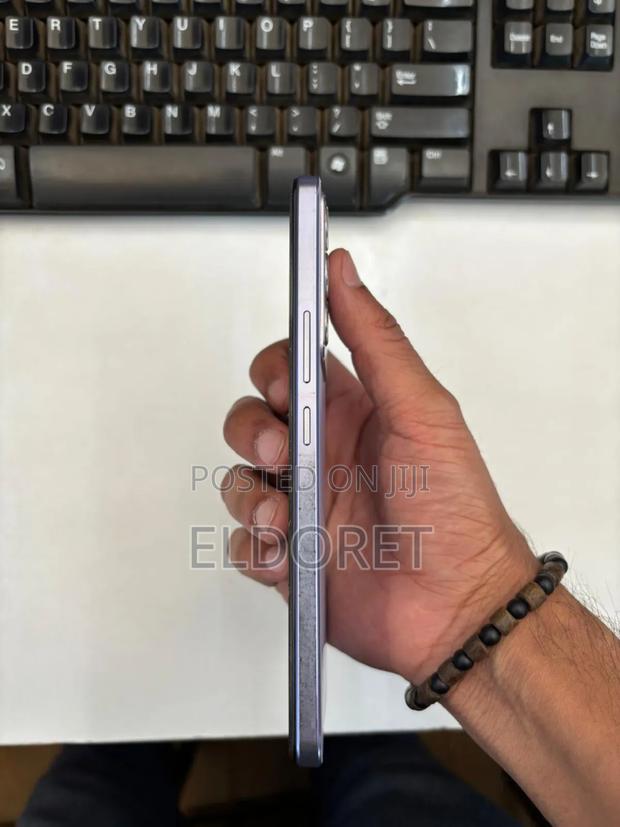 Vivo V27e 256 GB Purple - thumbnail 2