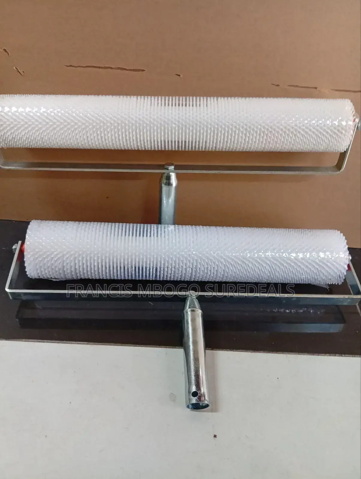 Epoxy Spike Roller