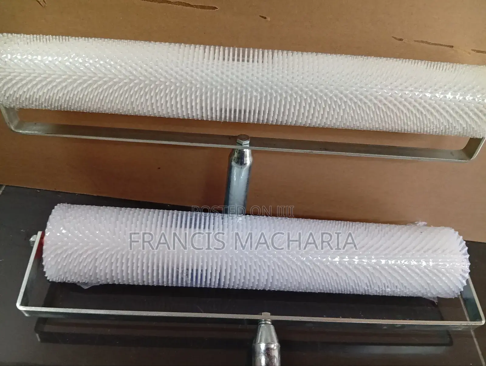 Epoxy Spike Roller