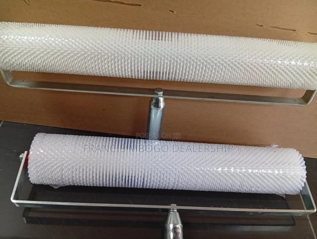 Epoxy Spike Roller - thumbnail 3