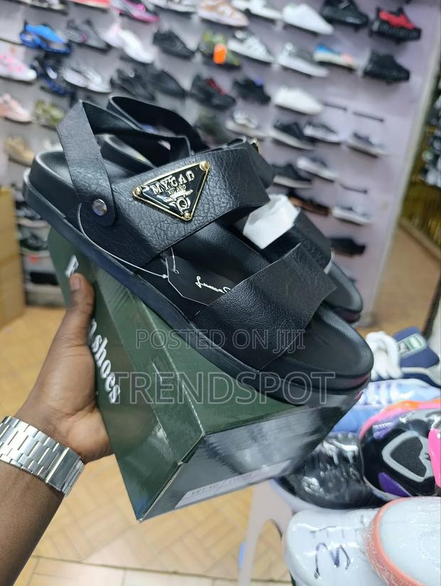 Men Open Shoes Black - thumbnail 2