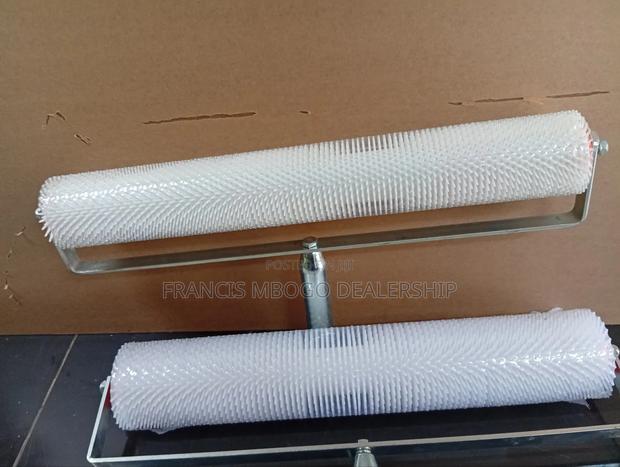 Quality Epoxy Spiked Roller - main view