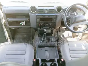 Land Rover Defender 2014 White