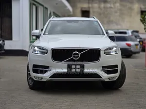 Volvo XC90 T5 R-Design AWD 2019 White