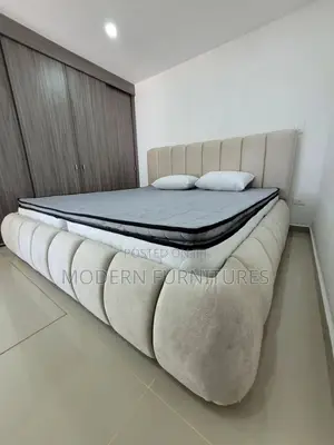 Cream 5 By 6 Bubble Bed