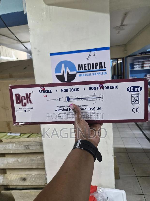 10 Cc Syringes - main view