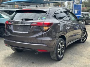 Honda Vezel 2018 Brown