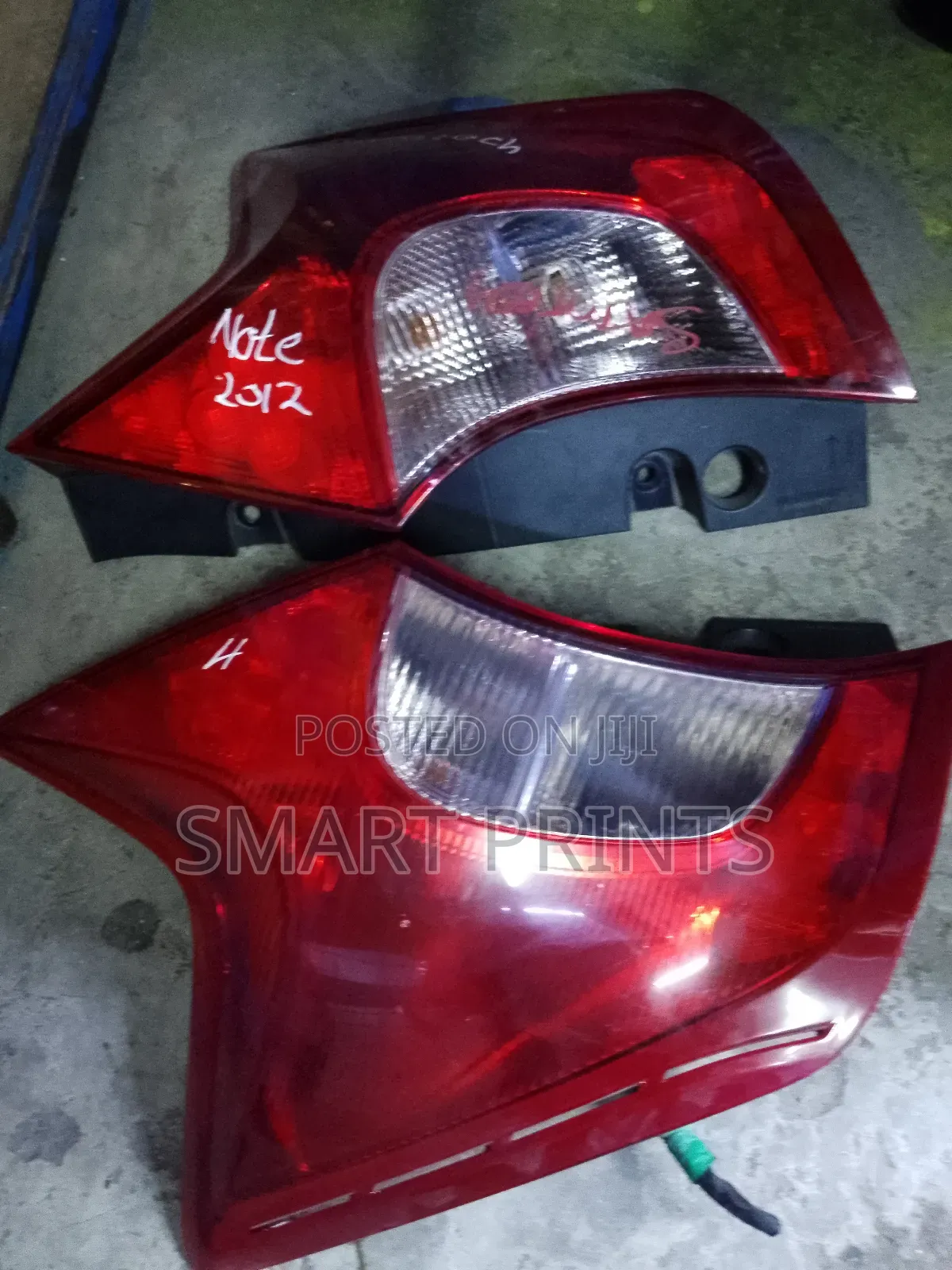 Clean Exjapan Nissan Note 2012 Taillight Available