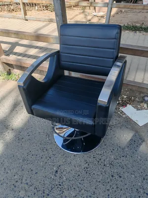 Slightly Used Styling Seat