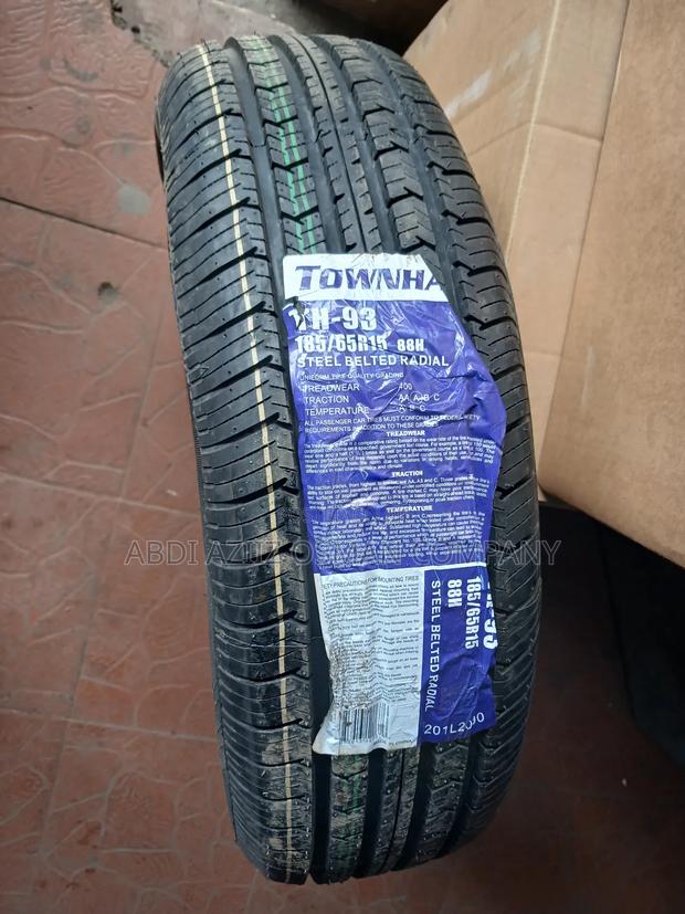 Townhall Holl Size 185/65r15