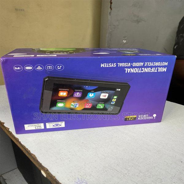 Car Multimedia Player With Touchscreen - main view