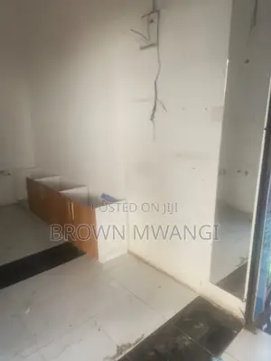 Shop to Let Along Moi Avenue