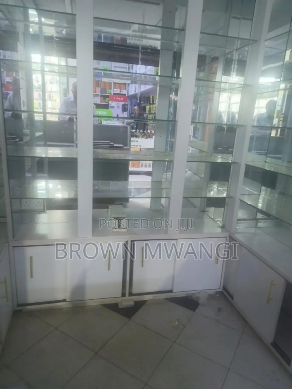 Shop Along Moi Avenue, Nairobi to Let