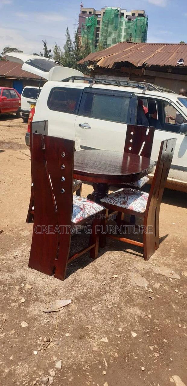 High-End First-Class Dining Table* - thumbnail 2