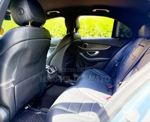Mercedes-Benz C200 2016 Silver