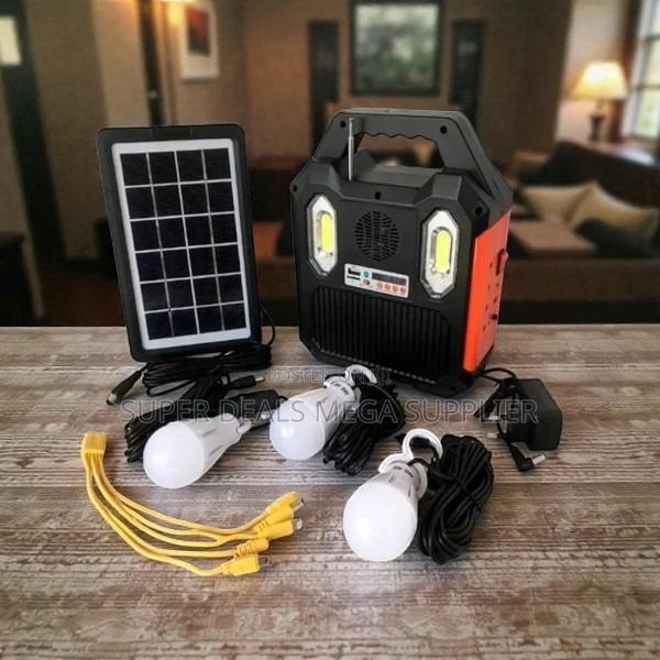 High Durability Portable Home Solar Lighting System Kit With Led Bulbs