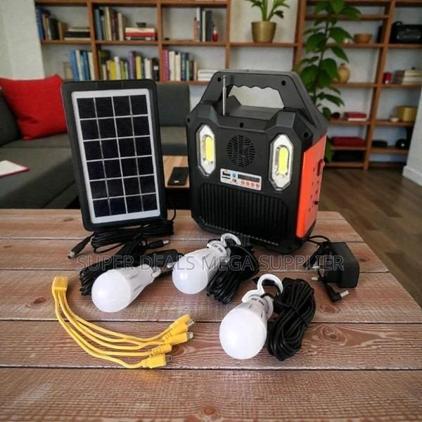 Super Quality Portable Home Solar Lighting System Kit With Torch