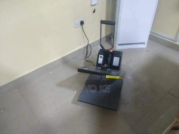 38×38cm Flatbed A3 Heat Press for Professional Transfer Work - thumbnail 3