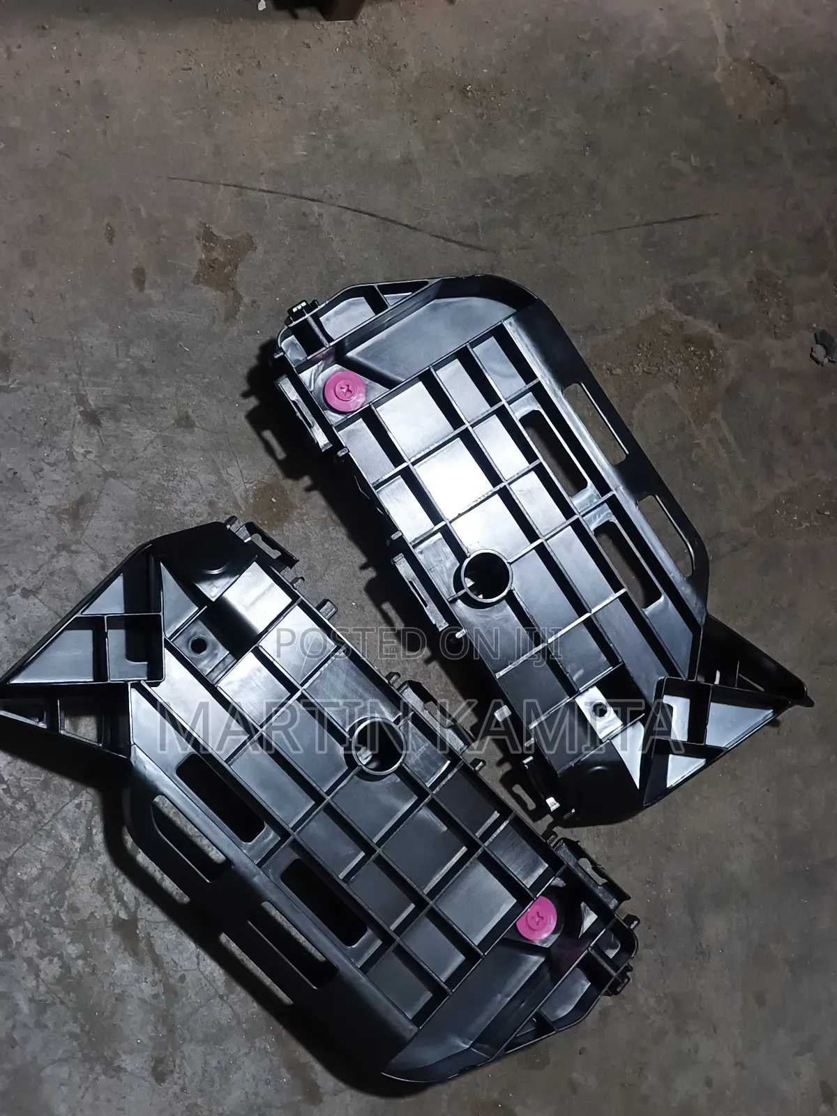 Bumper Slides Voxy 2015