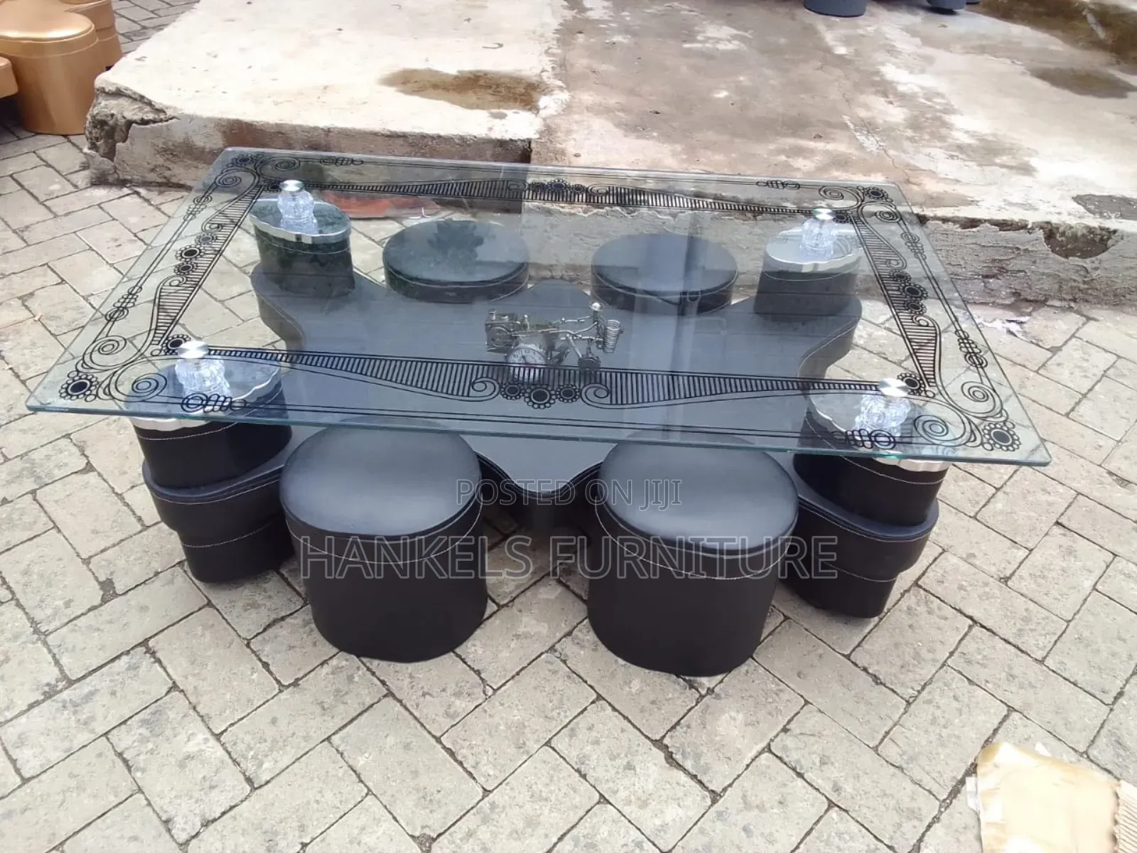 Modern Center Table With Tempered Glass Top