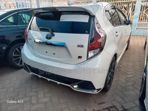 Toyota Aqua 2019 White