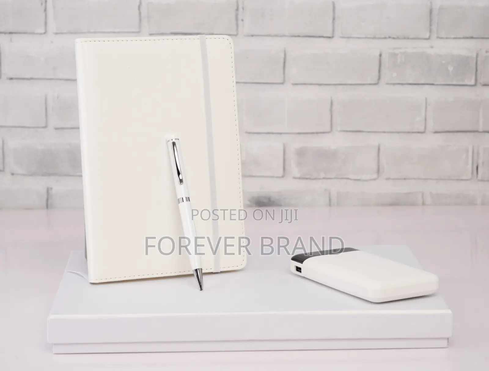 White Corporate Giftset