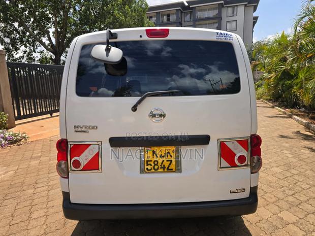 Nissan NV200 2015 White - thumbnail 5