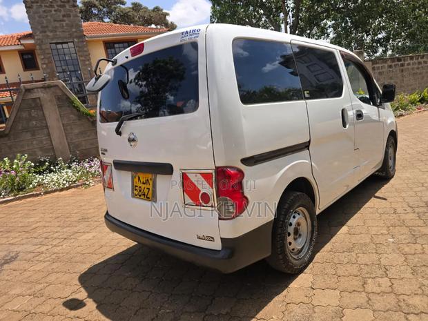 Nissan NV200 2015 White - thumbnail 6
