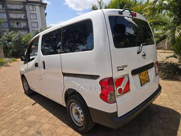Nissan NV200 2015 White - thumbnail 8