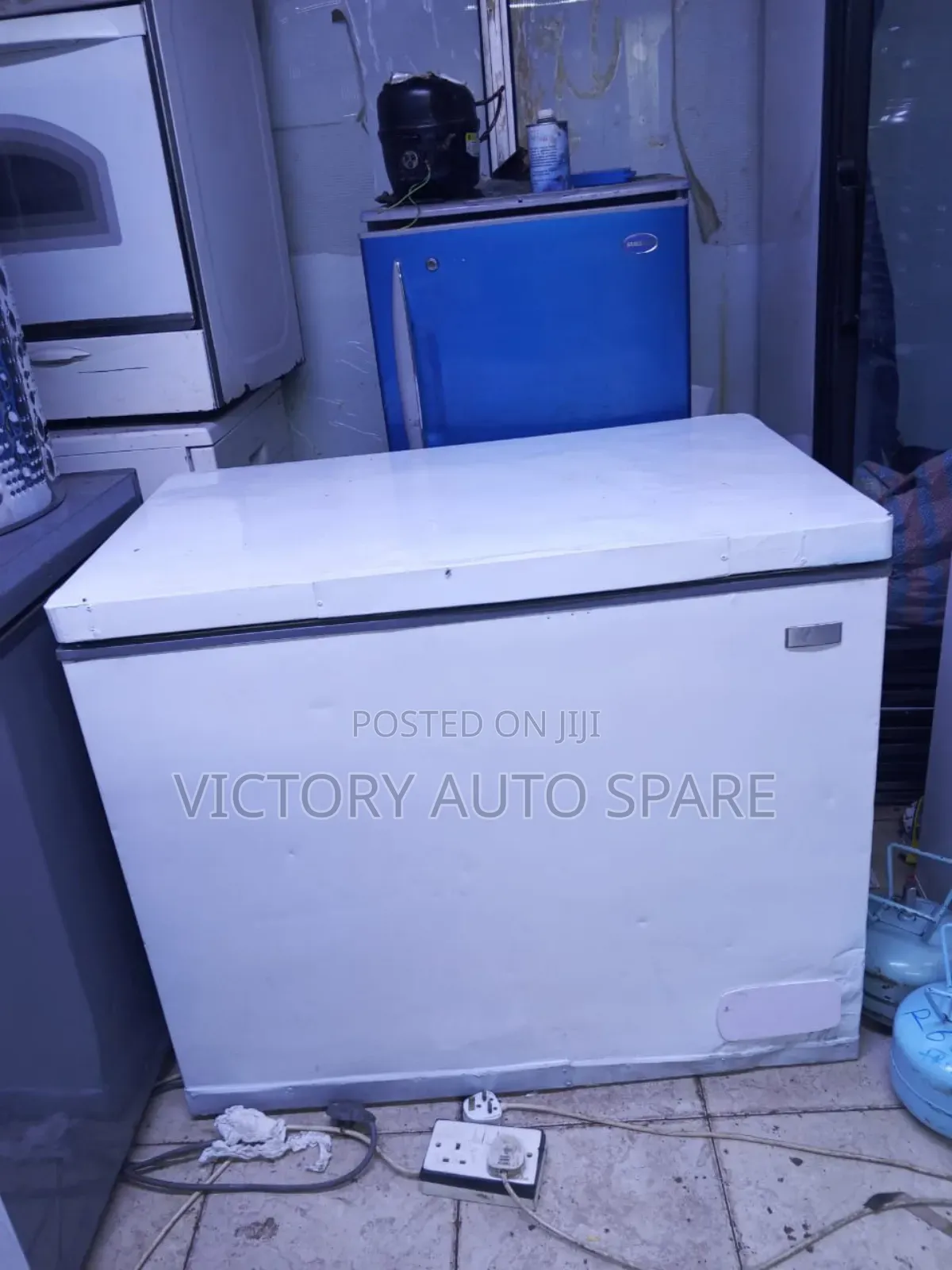 White 250l Deep Freezer