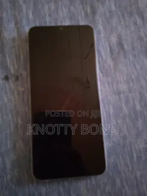 Infinix Smart 7 HD 64 GB White
