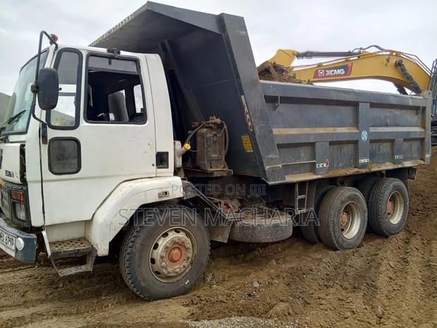 Ashok Leyland 2518