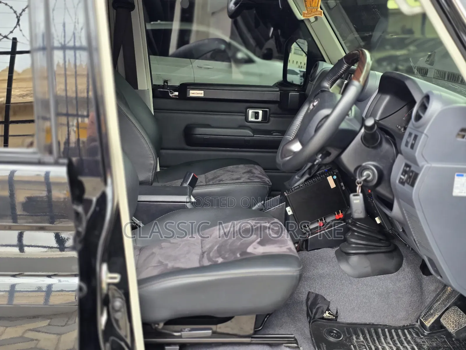 Toyota Land Cruiser 76 Series 2023 Black