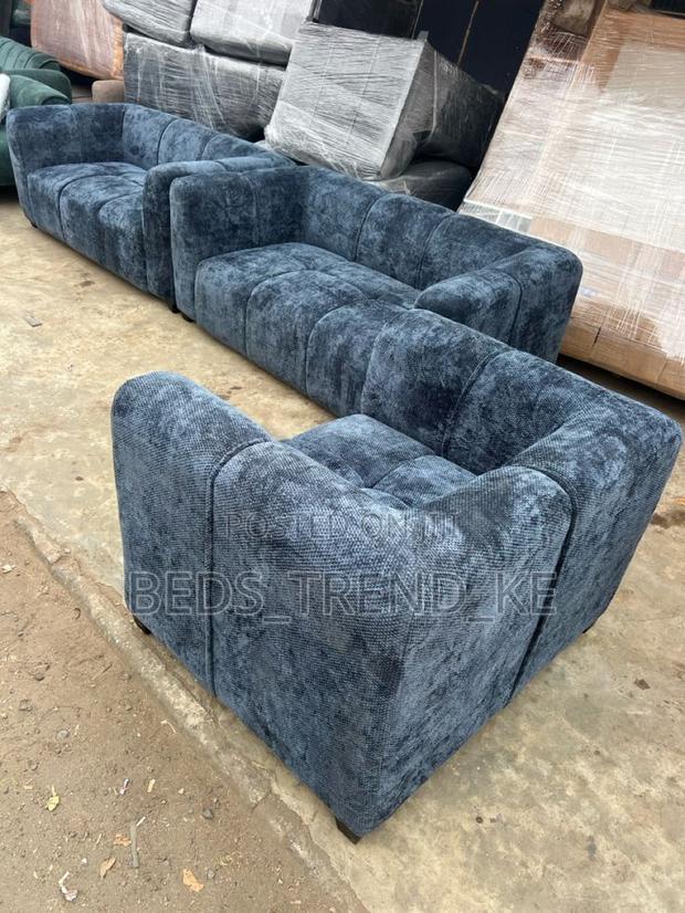 Believable Sofa Set 7 Seater 3,2,1,1