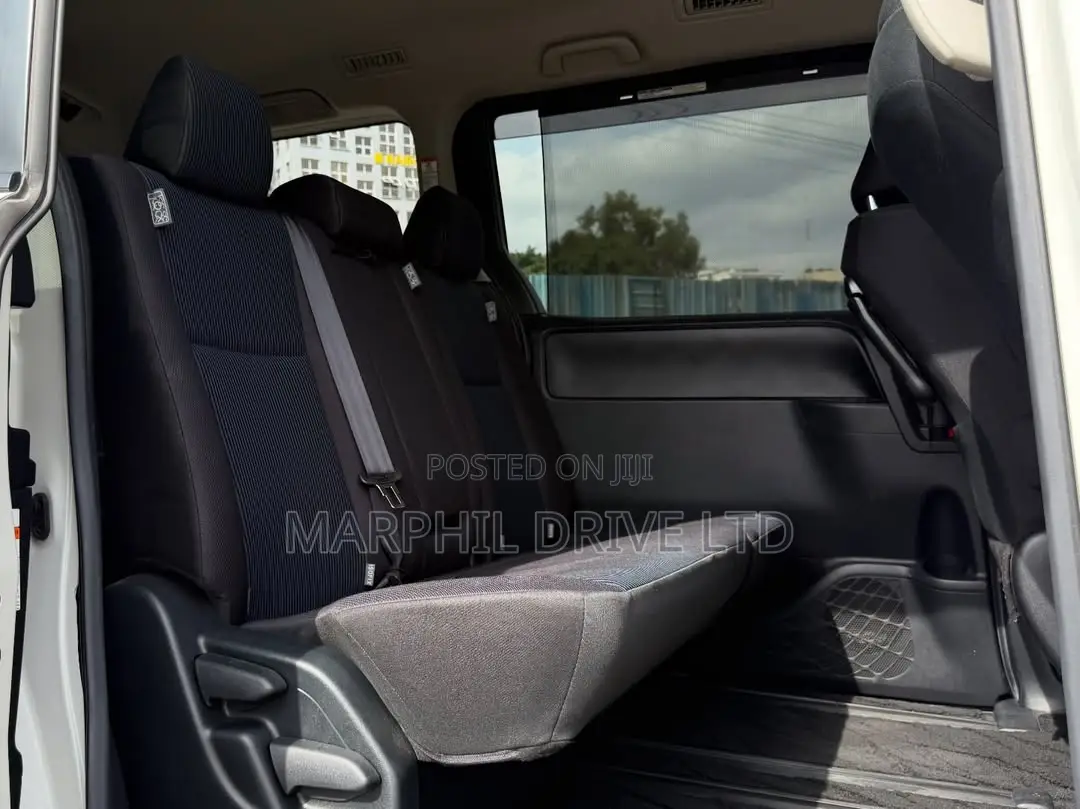 Toyota Voxy 2018 White