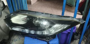 Honda Vezel Headlight