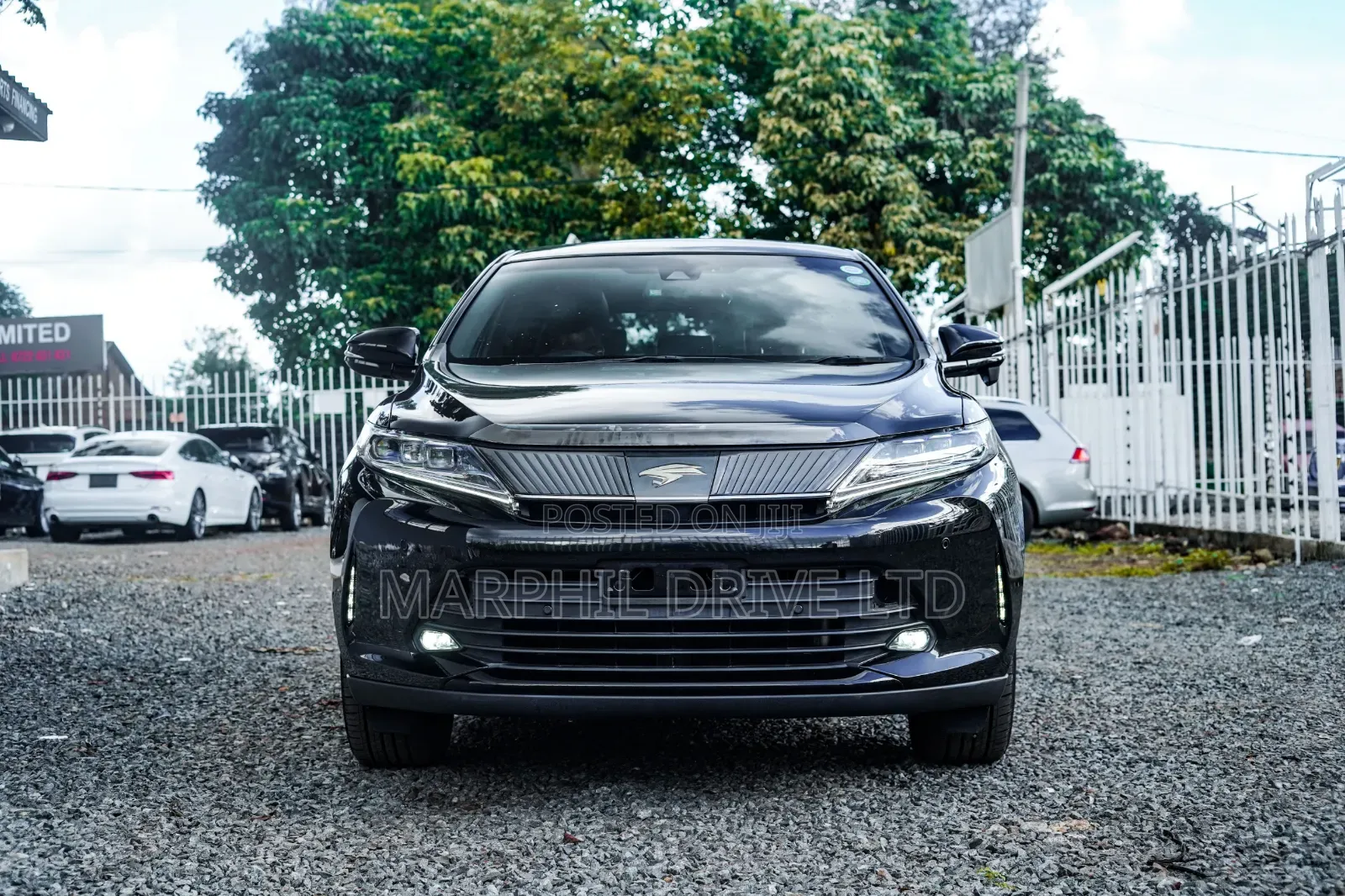 Toyota Harrier 2.0 2019 Black