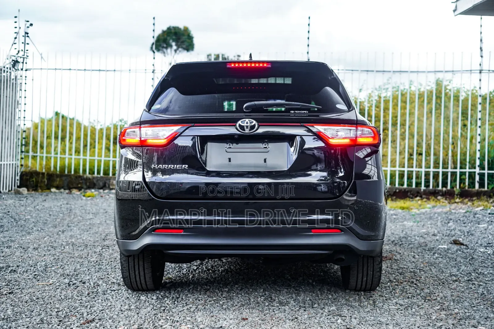 Toyota Harrier 2.0 2019 Black