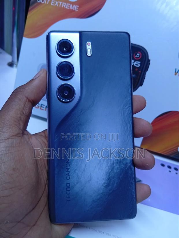 Tecno Camon 40 128 GB - main view